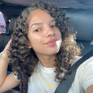 Meet your Posher, Ambar e